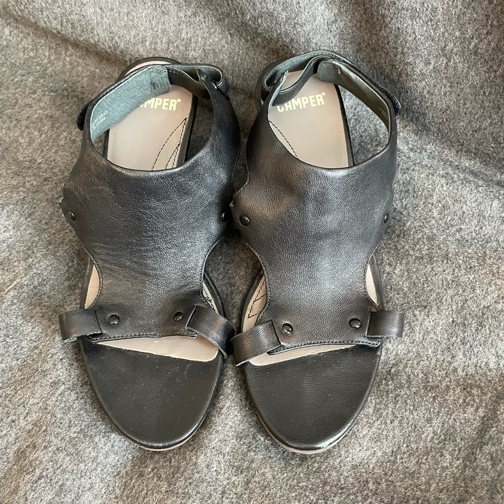 Camper black leather wedge ladies sz 38/7.5 EUC